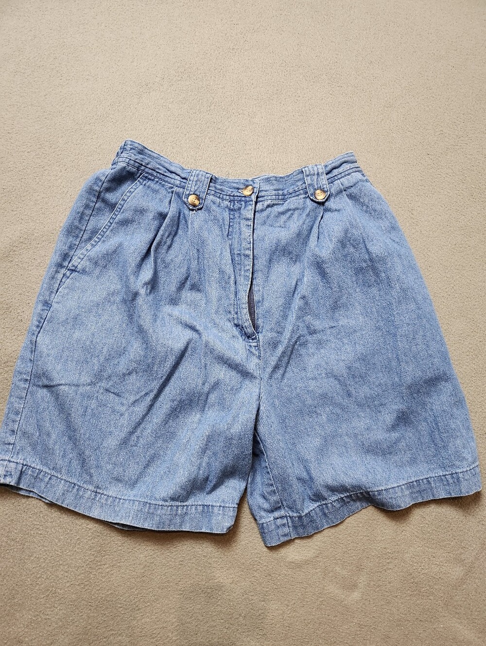 Vintage 80s Coastal Grandma high rise pleated blue shorts